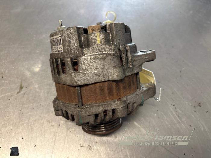 Begagnade Dynamo Honda Jazz (GE6/GE8/GG/GP) 1.4 VTEC 16V Pris € 40,00 Marginaltabell erbjuds av Auto Samsen B.V.
