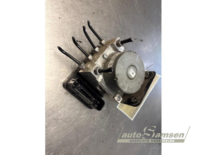 Gebrauchte ABS Pumpe Ford EcoSport (JK8) 1.0 EcoBoost 12V 125 Preis € 325,00 Margenregelung angeboten von Auto Samsen B.V.