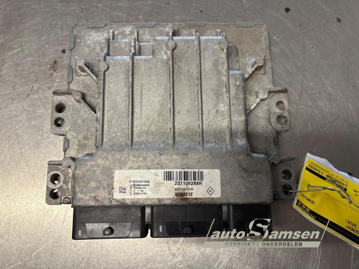Used Engine management computer Renault Scénic III (JZ) 1.2 16V TCe 130 Price € 175,00 Margin scheme offered by Auto Samsen B.V.