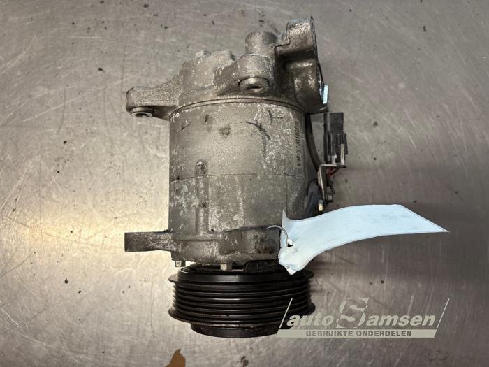 Usagé Compresseur de clim BMW 2 serie Gran Tourer (F46) 218i 1.5 TwinPower Turbo 12V Prix € 125,00 Règlement à la marge proposé par Auto Samsen B.V.