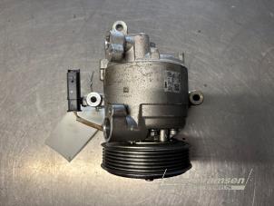 Usagé Pompe clim Peugeot 108 1.0 12V VVT-i Prix € 100,00 Règlement à la marge proposé par Auto Samsen B.V.