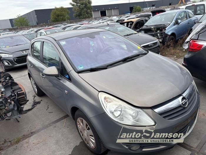 Używane Radio Opel Corsa D 1.3 CDTi 16V ecoFLEX Cena € 75,00 Procedura marży oferowane przez Auto Samsen B.V.