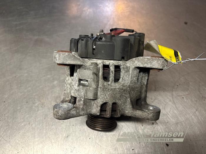 Begagnade Dynamo Renault Clio III (BR/CR) 1.2 16V Tce Pris € 45,00 Marginaltabell erbjuds av Auto Samsen B.V.
