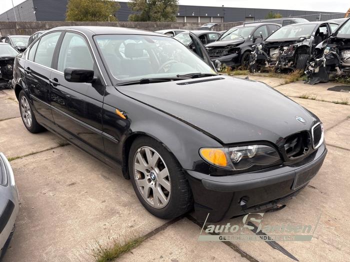 Używane Pólwal BMW 3 serie (E46/4) 328i 24V Cena € 150,00 Procedura marży oferowane przez Auto Samsen B.V.