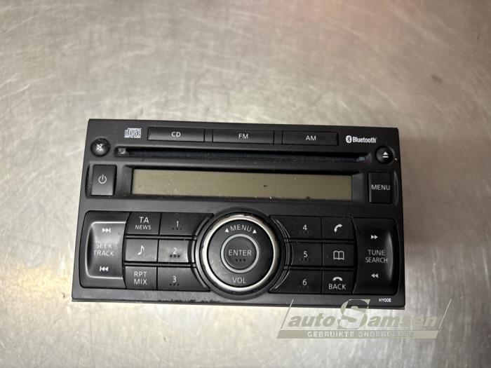 Begagnade Radio Nissan Qashqai (J10) 1.6 16V Pris € 75,00 Marginaltabell erbjuds av Auto Samsen B.V.