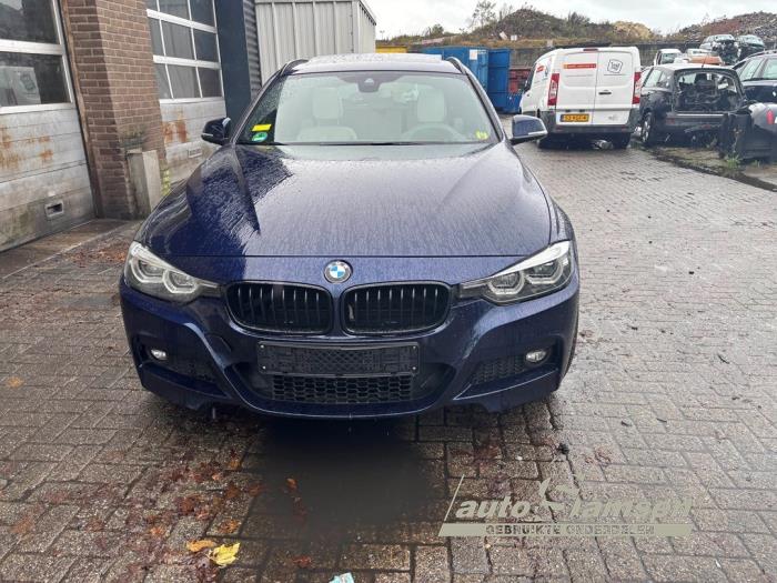 Używane Przód kompletny BMW 3 serie Touring (F31) 320i 2.0 16V Cena € 3.630,00 Z VAT oferowane przez Auto Samsen B.V.