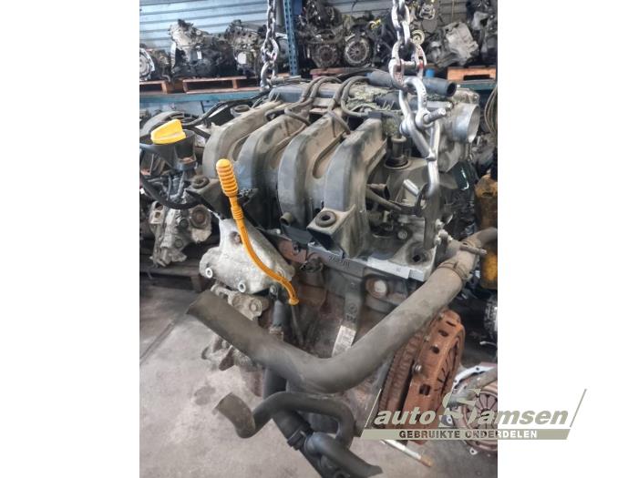 Usagé Moteur Renault Clio IV (5R) 1.2 16V Prix € 1.100,00 Règlement à la marge proposé par Auto Samsen B.V.