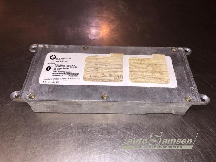 Używane Modul Bluetooth BMW 7 serie (E65/E66/E67) 760i,Li 6.0 V12 48V Cena € 75,00 Procedura marży oferowane przez Auto Samsen B.V.