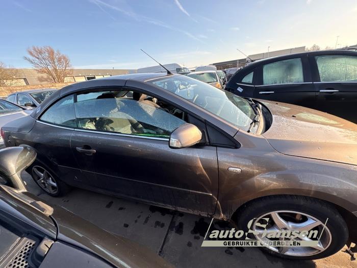 Used Engine management computer Ford Focus 2 C+C 1.6 16V Price € 75,00 Margin scheme offered by Auto Samsen B.V.