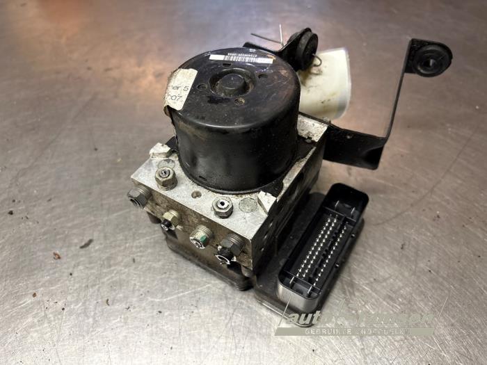 Begagnade ABS-pump Ford Focus 3 Wagon 1.0 Ti-VCT EcoBoost 12V 125 Pris € 75,00 Marginaltabell erbjuds av Auto Samsen B.V.