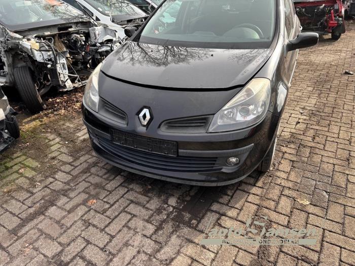 Used Engine Renault Clio III (BR/CR) 1.4 16V Price € 300,00 Margin scheme offered by Auto Samsen B.V.