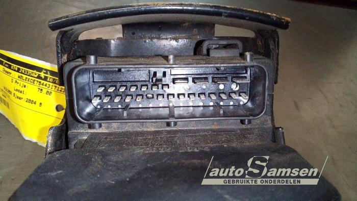Gebrauchte ABS Pumpe Opel Meriva (A) 1.6 Preis € 35,00 Margenregelung angeboten von Auto Samsen B.V.