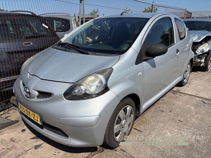 Używane Katalizator Toyota Aygo (B10) 1.0 12V VVT-i Cena € 150,00 Procedura marży oferowane przez Auto Samsen B.V.