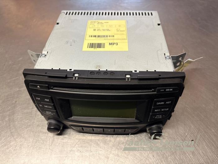 Używane Radio Hyundai iX20 (JC) 1.6i 16V Cena € 65,00 Procedura marży oferowane przez Auto Samsen B.V.