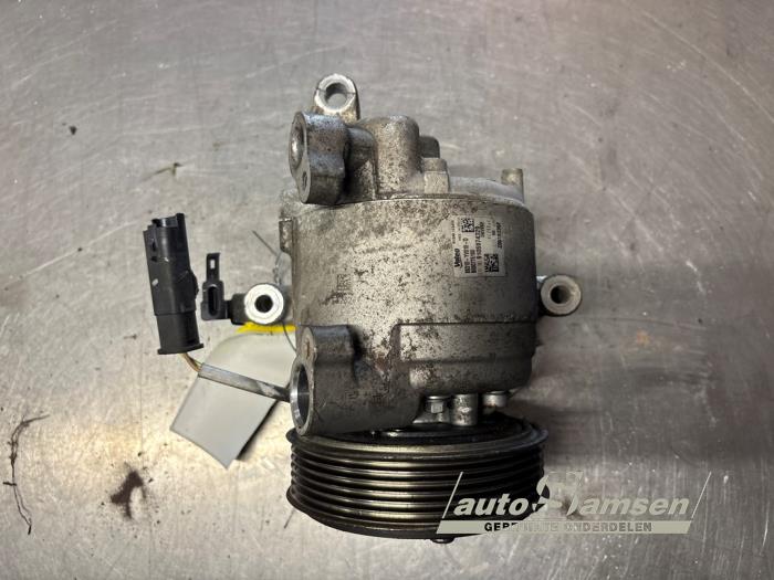 Begagnade Luftkonditioneringspump Peugeot 108 1.0 12V VVT-i Pris € 75,00 Marginaltabell erbjuds av Auto Samsen B.V.