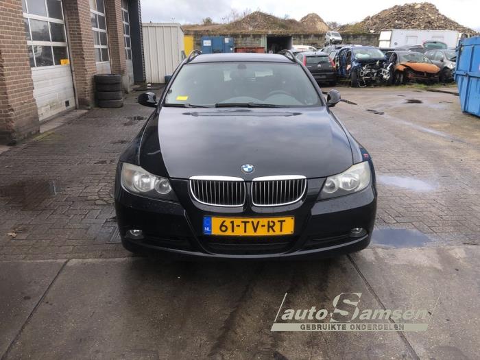 Gebrauchte Kühler BMW 3 serie Touring (E91) 318i 16V Preis € 50,00 Margenregelung angeboten von Auto Samsen B.V.
