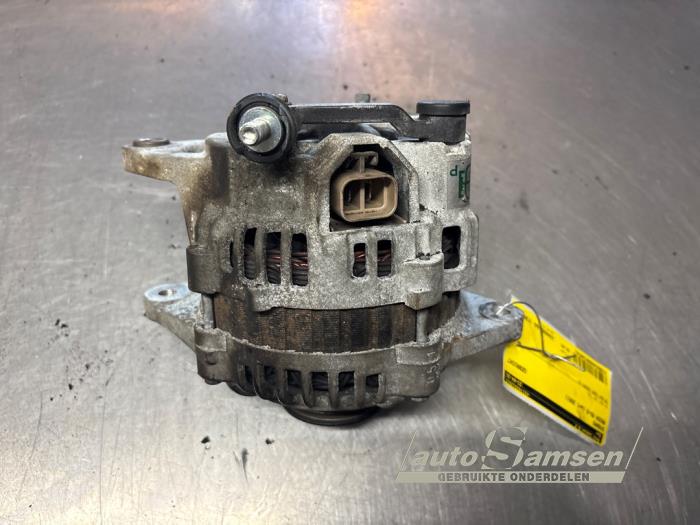 Gebrauchte Dynamo Mazda MX-5 (NB18/35/8C) 1.6i 16V Preis € 50,00 Margenregelung angeboten von Auto Samsen B.V.