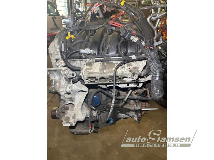 Used Engine Dacia Duster (HS) 1.6 16V Price € 950,00 Margin scheme offered by Auto Samsen B.V.
