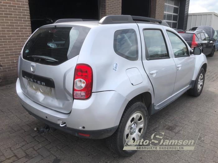 Używane Hak holowniczy Dacia Duster (HS) 1.6 16V Cena € 100,00 Procedura marży oferowane przez Auto Samsen B.V.