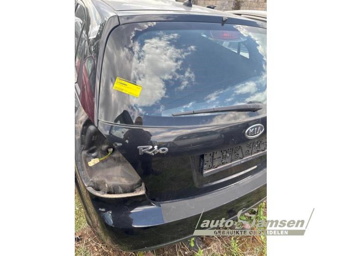 Begagnade Baklucka Kia Rio II (DE) 1.4 16V Pris € 100,00 Marginaltabell erbjuds av Auto Samsen B.V.