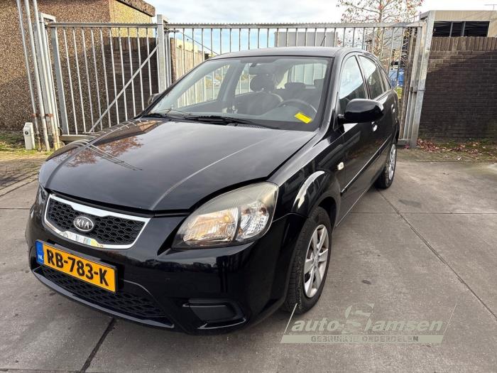Gebrauchte Kühler Kia Rio II (DE) 1.4 16V Preis € 50,00 Margenregelung angeboten von Auto Samsen B.V.