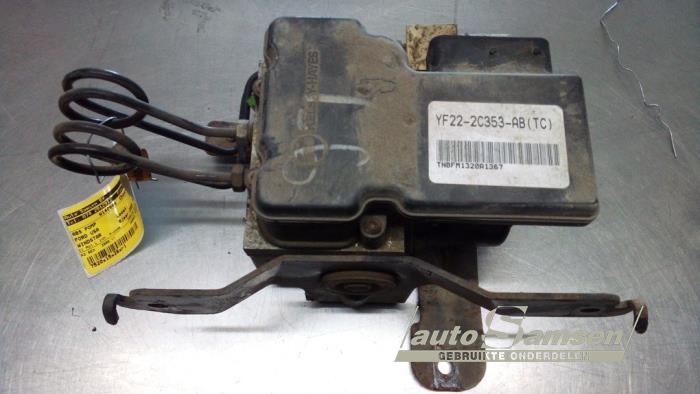 Usagé Pompe ABS Ford Usa Windstar 3.0 Prix € 100,00 Règlement à la marge proposé par Auto Samsen B.V.