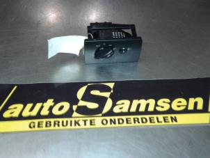 Usados Interruptor de luz Ford Mondeo III Wagon 1.8 16V Precio € 40,00 Norma de margen ofrecido por Auto Samsen B.V.