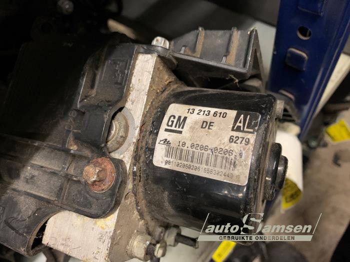 Gebrauchte ABS Pumpe Opel Astra H SW (L35) 1.3 CDTI 16V Ecotec Preis € 100,00 Margenregelung angeboten von Auto Samsen B.V.