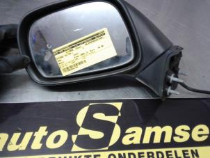 Usagé Rétroviseur extérieur gauche Opel Agila (A) 1.2 16V Prix € 40,00 Règlement à la marge proposé par Auto Samsen B.V.