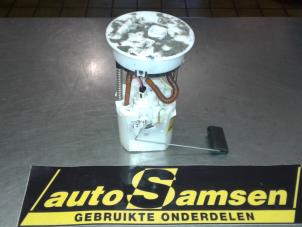 Usagé Pompe d'injection Opel Agila (B) 1.2 16V Prix € 75,00 Règlement à la marge proposé par Auto Samsen B.V.