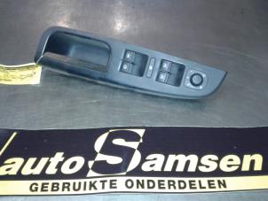 Używane Przelacznik elektrycznej szyby Volkswagen Golf VI Variant (AJ5/1KA) 1.6 TDI 16V 105 Cena € 50,00 Procedura marży oferowane przez Auto Samsen B.V.