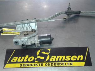 Używane Silnik wycieraczek przednich Renault Scénic II (JM) 2.0 16V Cena € 50,00 Procedura marży oferowane przez Auto Samsen B.V.