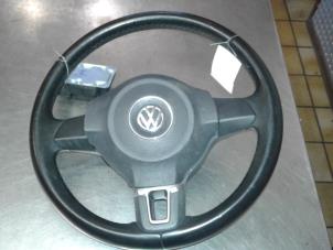 Używane Poduszka powietrzna lewa (kierownica) Volkswagen Polo V (6R) 1.4 16V Cena € 700,00 Procedura marży oferowane przez Auto Samsen B.V.