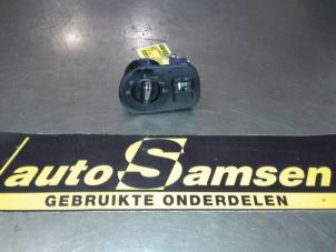 Używane Przelacznik swiatel Seat Altea XL (5P5) 1.4 TSI 16V Cena € 40,00 Procedura marży oferowane przez Auto Samsen B.V.