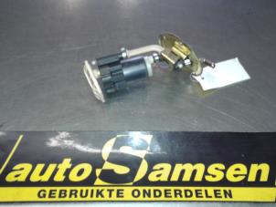 Usagé Pompe carburant électrique Opel Astra F (53/54/58/59) 1.4i GL/GLS Prix € 40,00 Règlement à la marge proposé par Auto Samsen B.V.