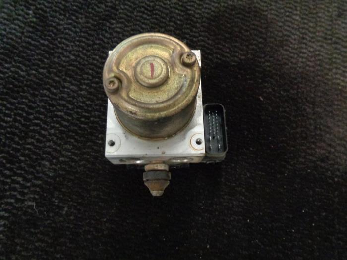 Gebrauchte ABS Pumpe Suzuki Liana (ERC/ERD/RH4) 1.6 MPi 16V Preis € 40,00 Margenregelung angeboten von Westerhof autodemontage