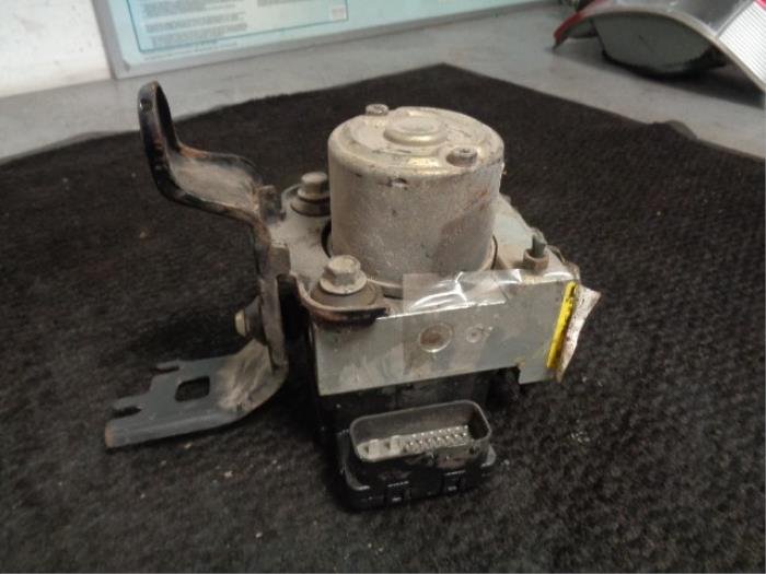 Gebrauchte ABS Pumpe Suzuki Alto (RF410) 1.1 16V Preis € 35,00 Margenregelung angeboten von Westerhof autodemontage
