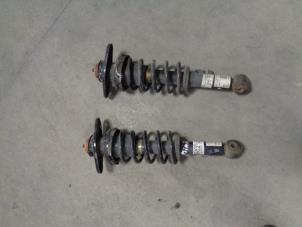 Used Shock absorber kit BMW Mini One/Cooper (R50) 1.4 D One Price € 50,00 Margin scheme offered by Westerhof autodemontage