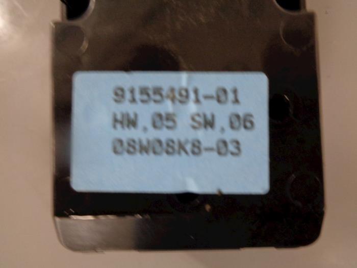 Interruptor de ventanilla eléctrica de un BMW 1 serie (E87/87N) 118d 16V 2008