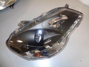 Headlight, right Volkswagen Polo IV 1.4 16V 75 - SK3481 SONAR