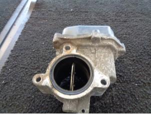 Drosselklappengehäuse van een Seat Ibiza IV (6J5) 1.6 TDI 90 2010