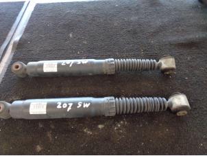 Used Shock absorber kit Peugeot 207 SW (WE/WU) 1.6 HDiF 16V Price € 40,00 Margin scheme offered by Westerhof autodemontage