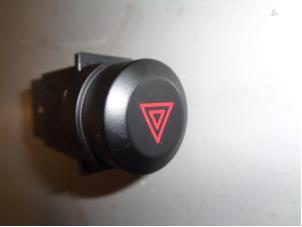 Used Panic lighting switch Kia Sorento I (JC) 2.4 16V Price € 10,00 Margin scheme offered by Westerhof autodemontage