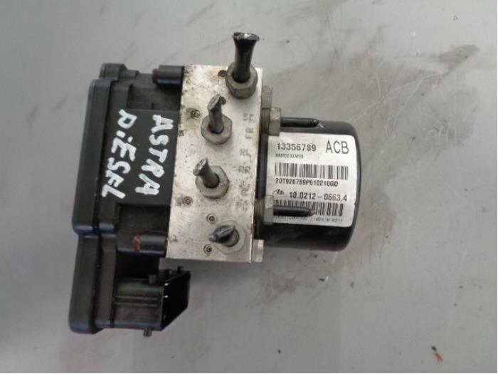 Gebrauchte ABS Pumpe Opel Astra J Sports Tourer (PD8/PE8/PF8) 1.7 CDTi 16V Preis € 100,00 Margenregelung angeboten von Westerhof autodemontage