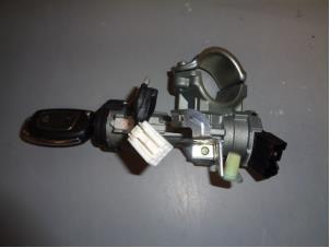 Used Ignition lock + key Hyundai i10 (B5) 1.0 12V Price € 50,00 Margin scheme offered by Westerhof autodemontage