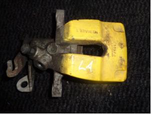 Used Rear brake calliper, left Renault Megane III Coupe (DZ) 1.6 16V Price € 35,00 Margin scheme offered by Westerhof autodemontage