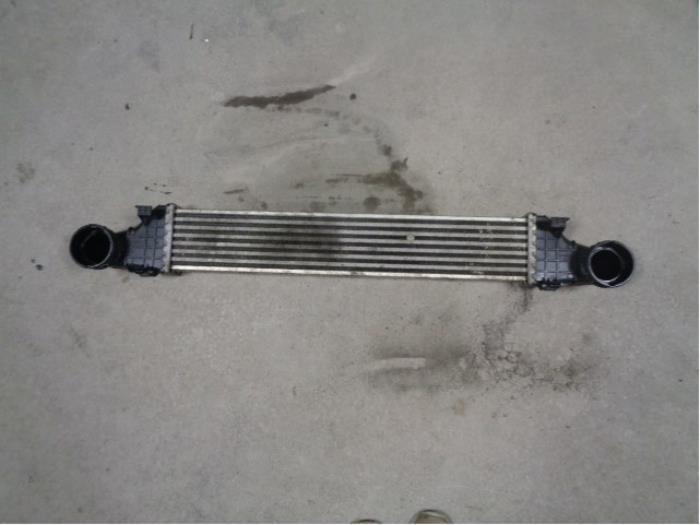 Usagé Intercooler Mercedes E Combi (S211) 2.2 E-220 CDI 16V Prix € 35,00 Règlement à la marge proposé par Westerhof autodemontage