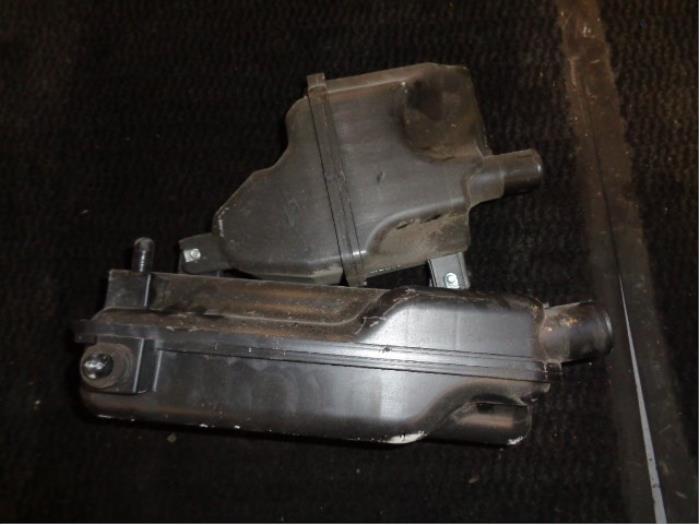Begagnade Luftfilterhus Opel Agila (B) 1.0 12V Pris € 20,00 Marginaltabell erbjuds av Westerhof autodemontage