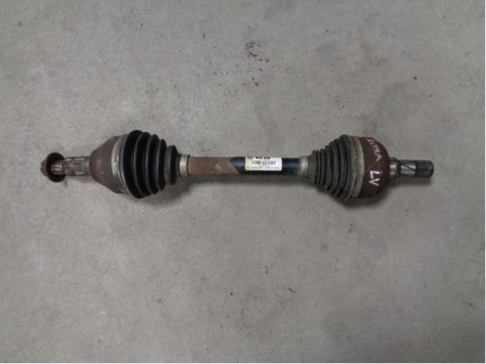 Gebrauchte Antriebswelle links vorne Opel Astra J Sports Tourer (PD8/PE8/PF8) 1.7 CDTi 16V Preis € 40,00 Margenregelung angeboten von Westerhof autodemontage
