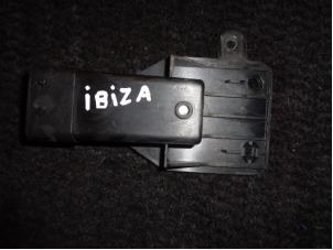 Używane Przekaznik swiec zarowych Seat Ibiza IV SC (6J1) 1.2 12V Cena € 20,00 Procedura marży oferowane przez Westerhof autodemontage